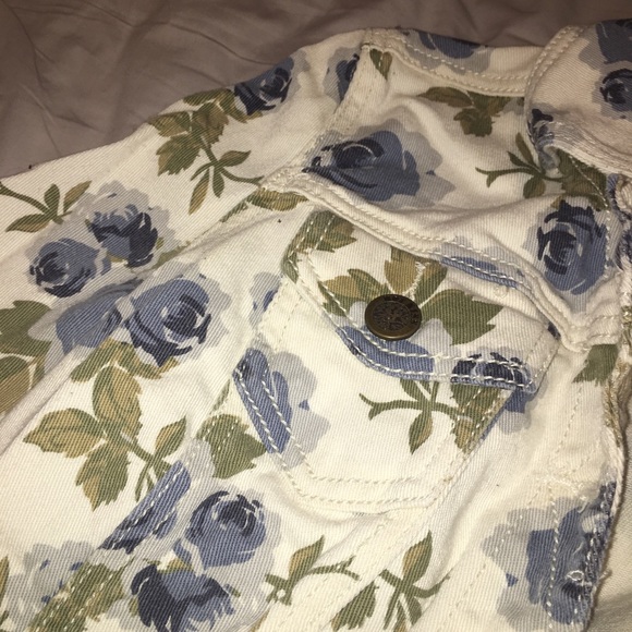 Floral Denim Jacket - Picture 4 of 5